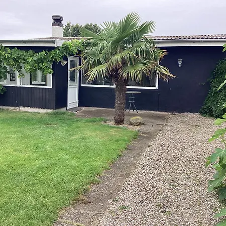 Holiday home Strandhuset